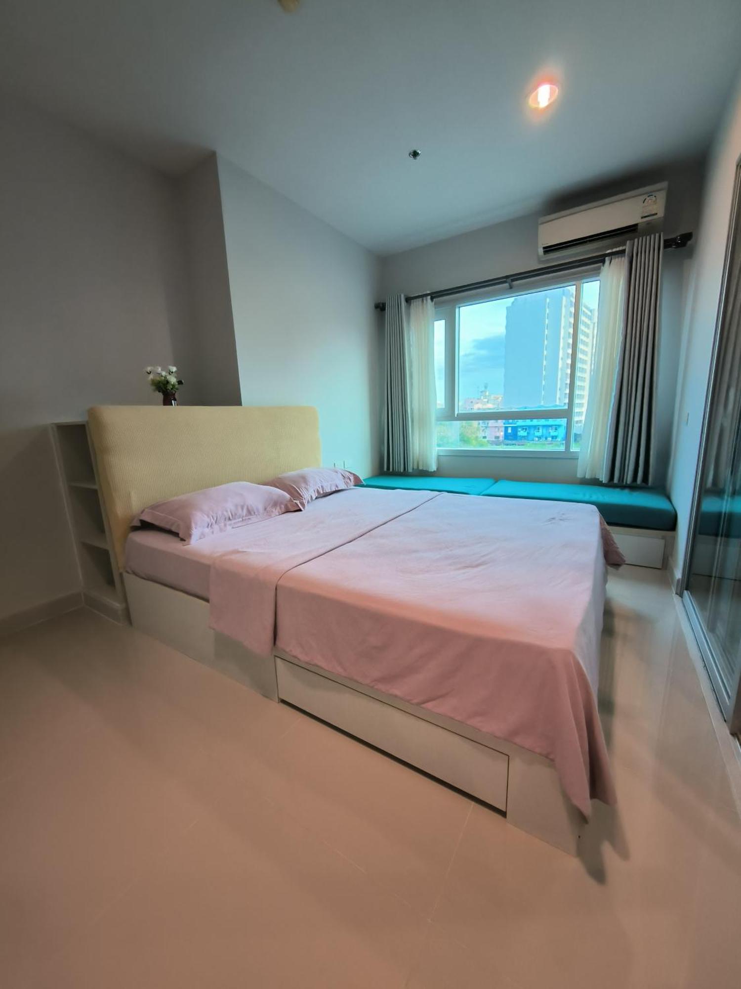 Bed and breakfast Centric Sea Pattaya Extérieur photo