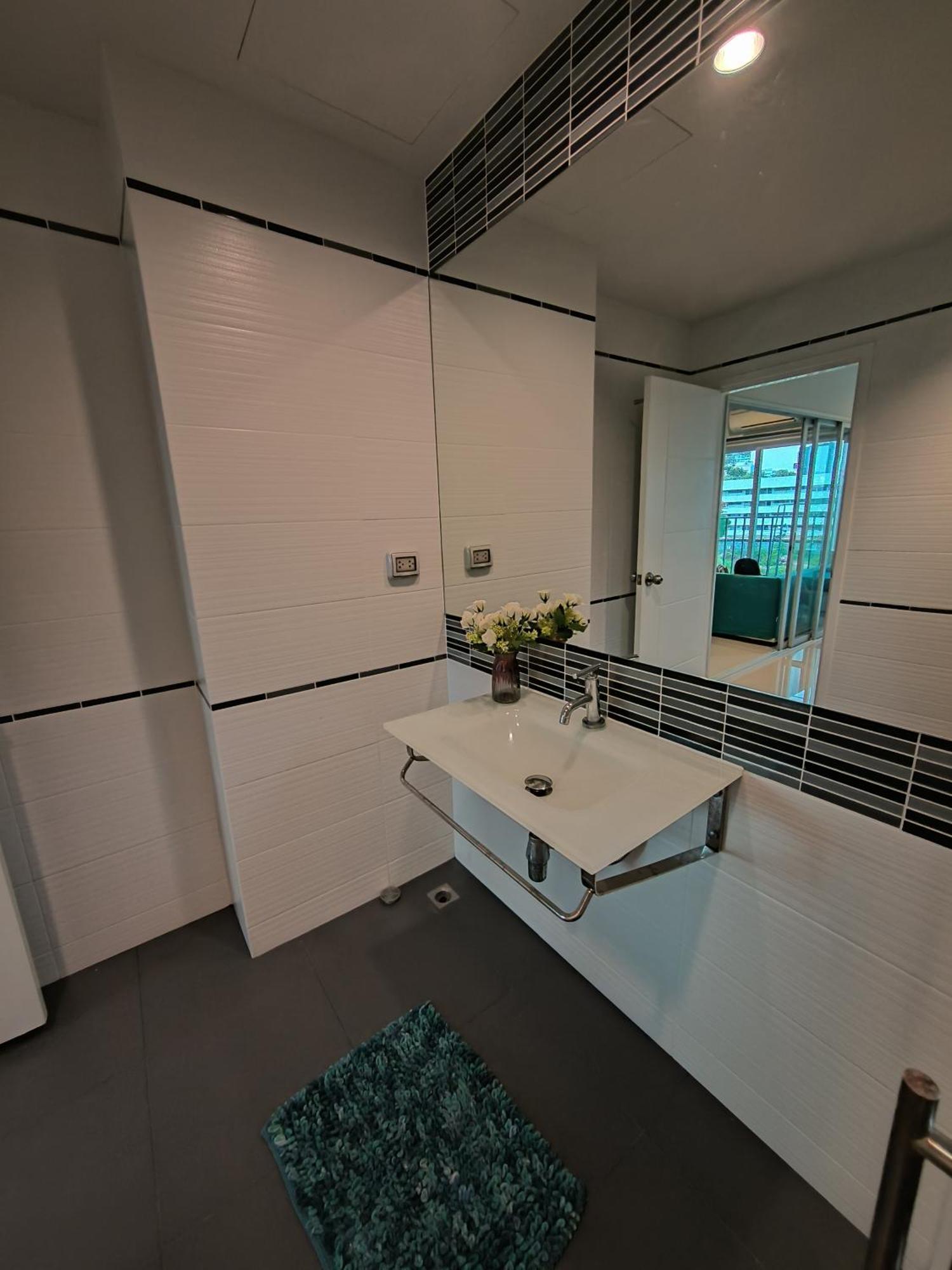 Bed and breakfast Centric Sea Pattaya Extérieur photo