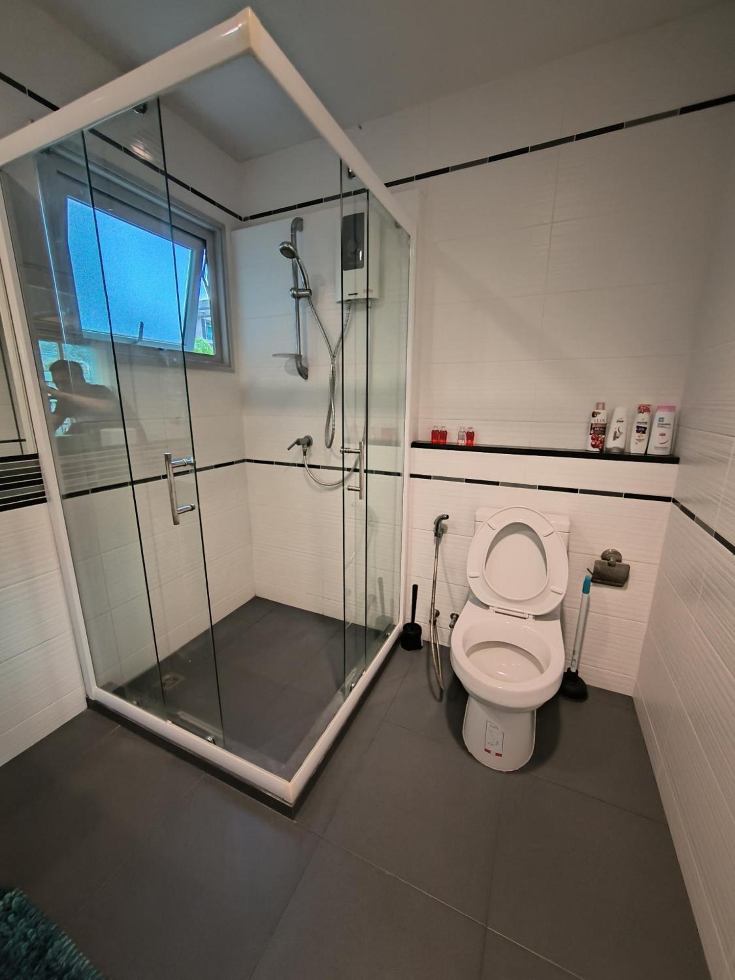 Bed and breakfast Centric Sea Pattaya Extérieur photo